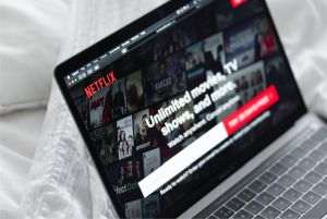 Netflix - prognozele şi publicitatea umbresc un trimestru solid